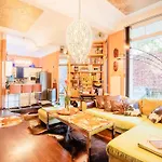 Quit And Central Designer Loft With Elevator